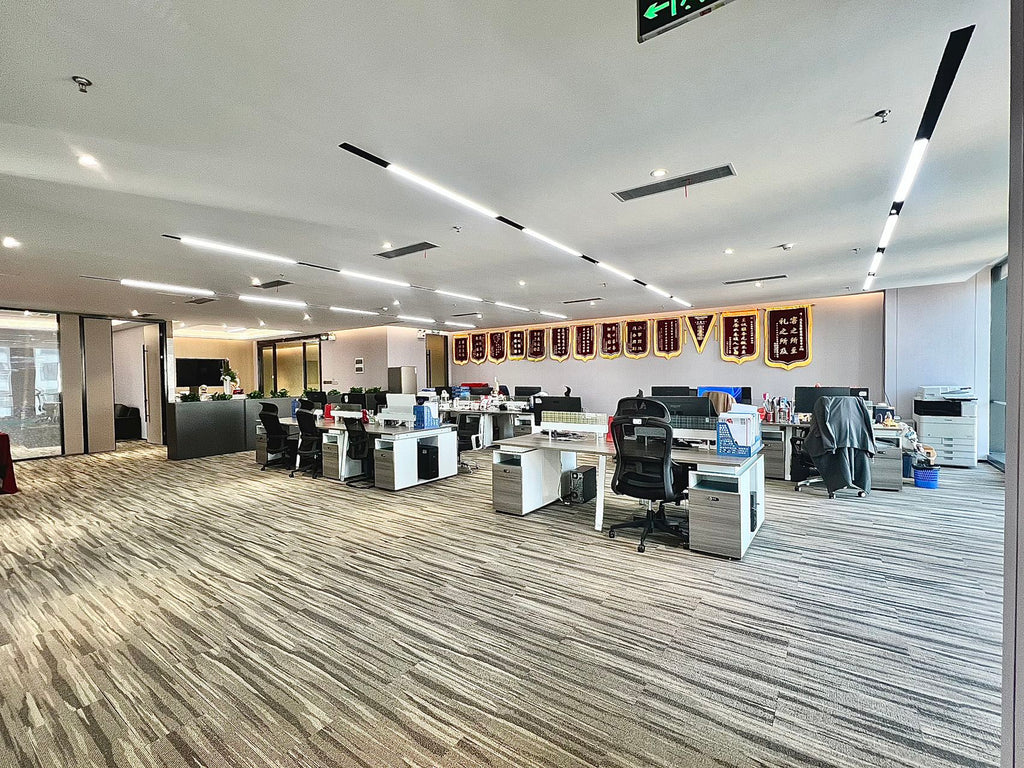 China Merchants Qianhai International Center, Building B🏢: Unit 1605, Double-sided lighting