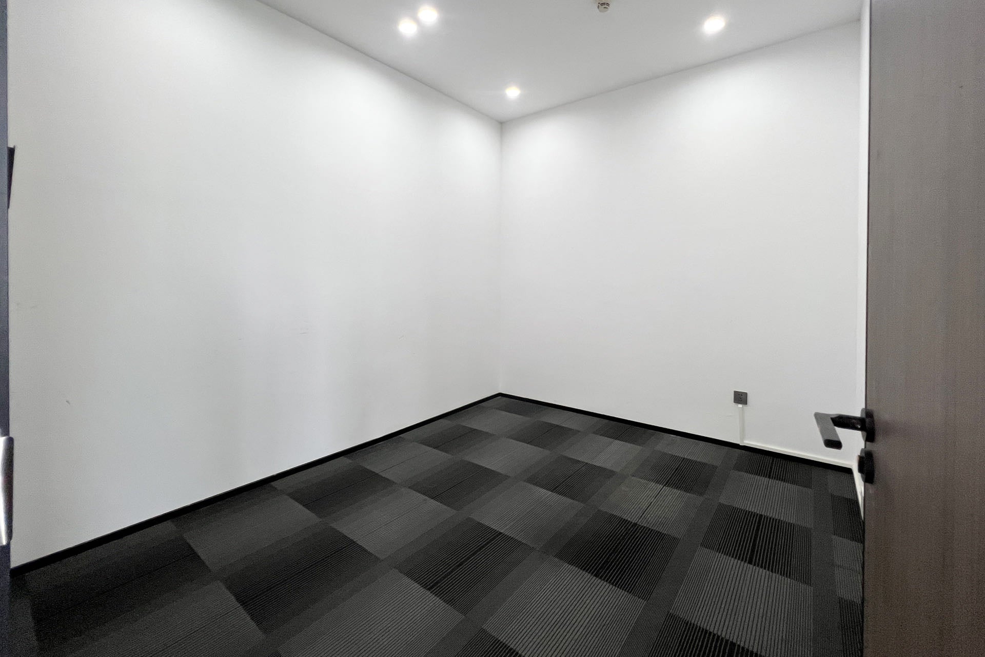 Overseas Chinese Town Intelligent Plaza, Building B2, 1402D