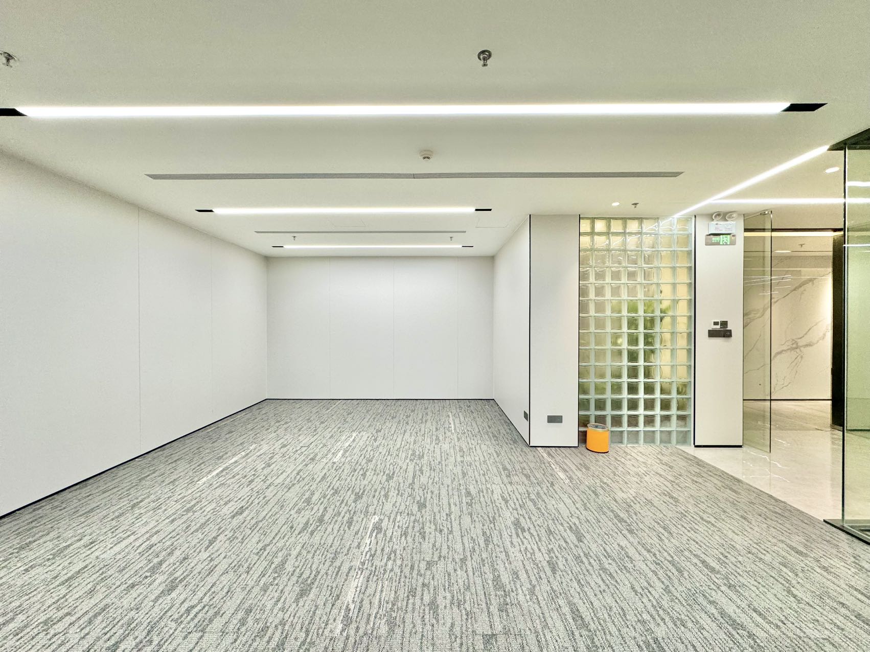China Travel Service Building 🎀 1305｜Enjoy Lush Greenery Views Exclusively・Citizen Center's Dazzling Lights